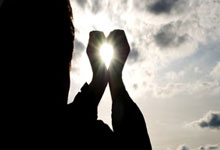 手机上什么股票软件好:股票交易有哪些-华虹公司重组预案出炉！拟收购华力微97.5%股权 今日复牌